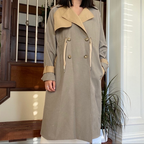 *SOLD* Oversized trench - Picture 3 of 10
